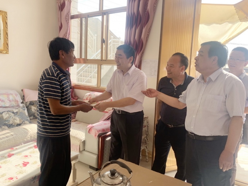 郭浩主席赴临洮县考察调研